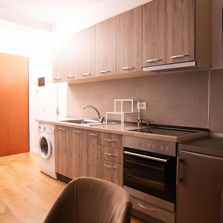 Suprem Apartment ติรานา ภายนอก รูปภาพ